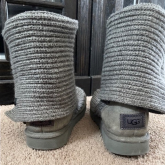 Cardy Knit Uggs - Picture 2 of 3
